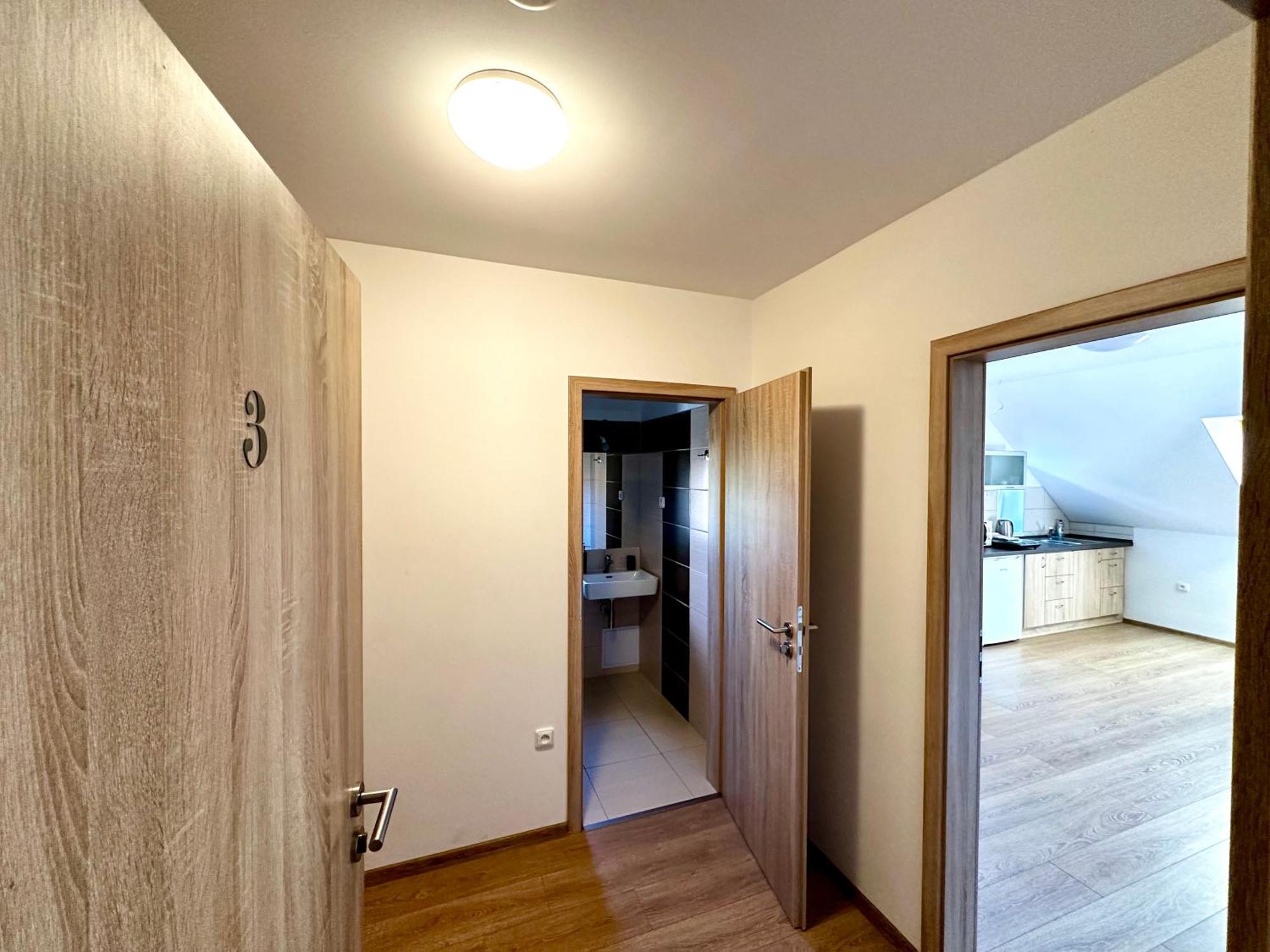Hospůdka a Ubytování U Mitucha Zenklava Exterior foto